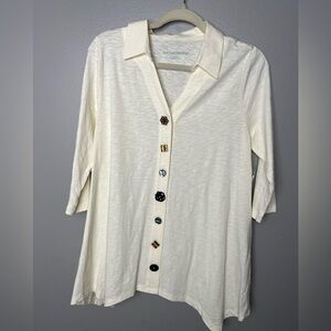 NWT Soft‎ Surroundings Danielle Button Top- Small